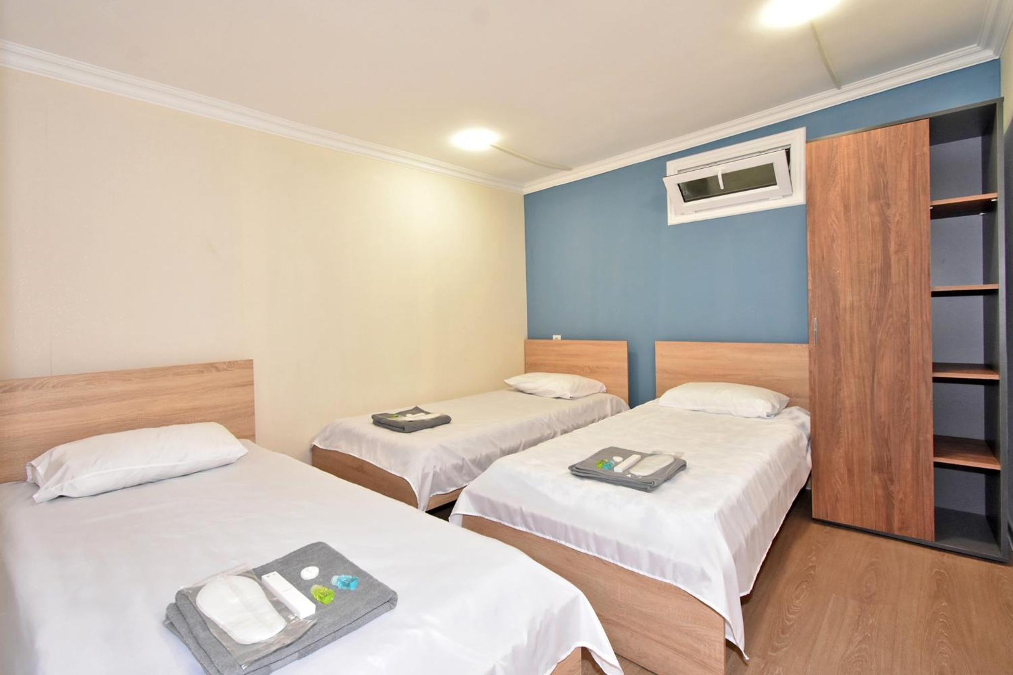 Aaaa Hotel Yerevan Exterior photo