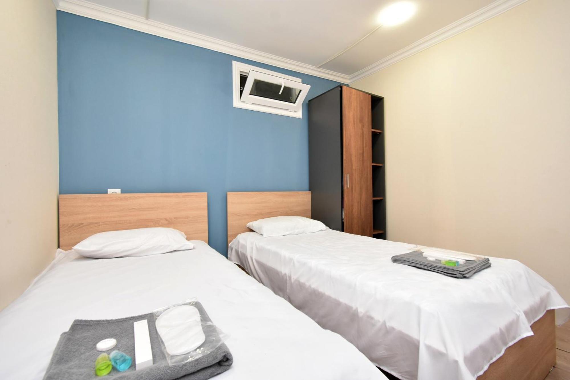Aaaa Hotel Yerevan Exterior photo